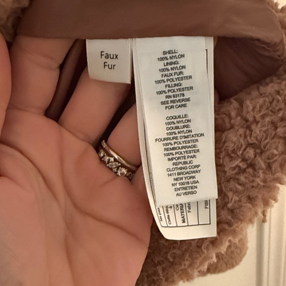 532 Tahari Quilted Teddy Faux Fur Jacket Tan Brown Small - Picture 4 of 6